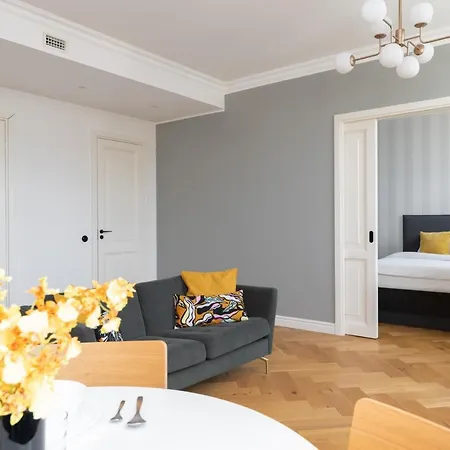 Hilltop - Grand Gonsiori Tallinn