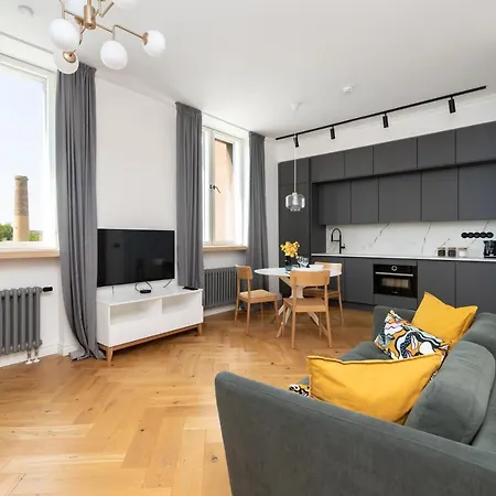 Hilltop - Grand Gonsiori