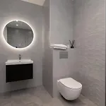 Hilltop - Grand Gonsiori Апартаменти *